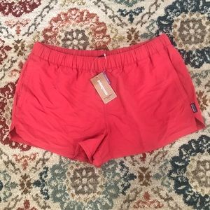 Women’s Patagonia barely baggies shorts NWT medium